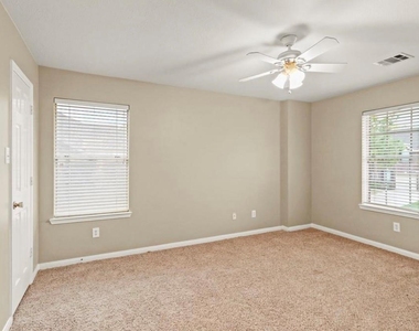 10807 Oak Bayou Lane - Photo Thumbnail 28