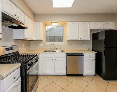 20202 Big Timber Court - Photo Thumbnail 5