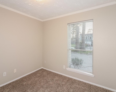 20202 Big Timber Court - Photo Thumbnail 9