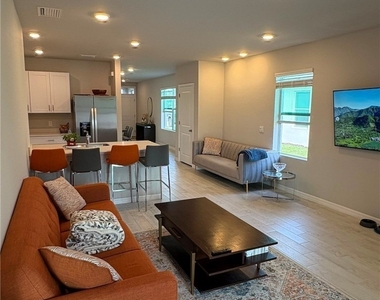 11210 Sunset Preserve Drive - Photo Thumbnail 3