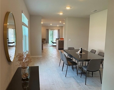 11210 Sunset Preserve Drive - Photo Thumbnail 8