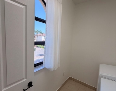 5447 Ferris Avenue - Photo Thumbnail 14