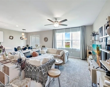 43837 Cattleman Drive - Photo Thumbnail 5