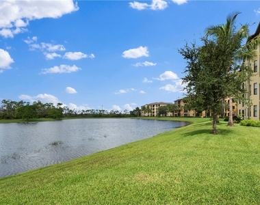 9727 Acqua Court - Photo Thumbnail 23