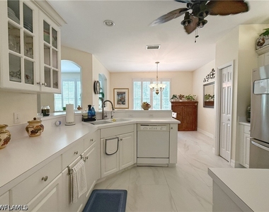 1310 Charleston Square Drive - Photo Thumbnail 24