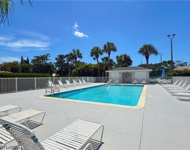 1310 Charleston Square Drive - Photo Thumbnail 40