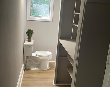 606 Wyckoff - Photo Thumbnail 7