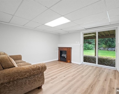215 Oak - Photo Thumbnail 41