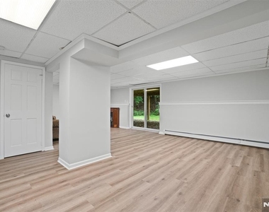 215 Oak - Photo Thumbnail 39