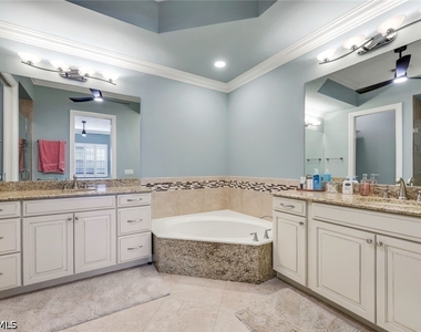 795 Bentwater Circle - Photo Thumbnail 14