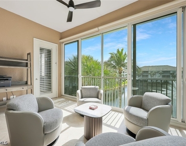 795 Bentwater Circle - Photo Thumbnail 2