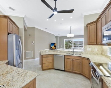 795 Bentwater Circle - Photo Thumbnail 8