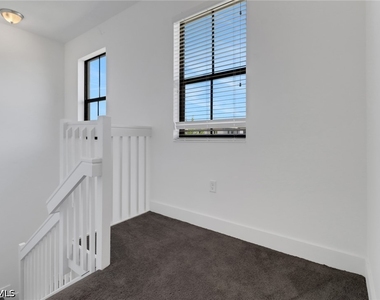 5504 Agostino Way - Photo Thumbnail 12