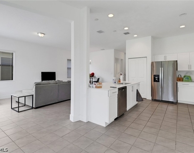 5504 Agostino Way - Photo Thumbnail 9