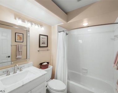 13641 Worthington Way - Photo Thumbnail 16