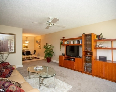 315 Saint Andrews Boulevard - Photo Thumbnail 7