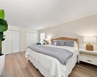 280 4th Street S - Photo Thumbnail 18