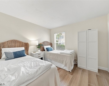 280 4th Street S - Photo Thumbnail 21