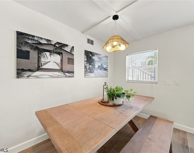 280 4th Street S - Photo Thumbnail 10