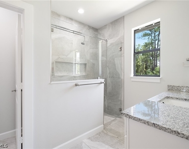 2692 54th Avenue Ne - Photo Thumbnail 14