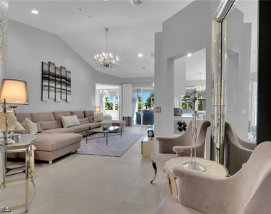 4650 Hawks Nest Way - Photo Thumbnail 3