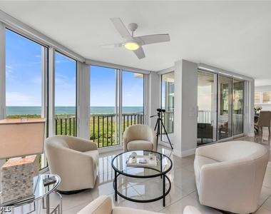 6585 Nicholas Boulevard - Photo Thumbnail 8