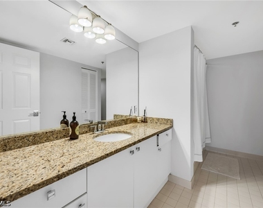 6585 Nicholas Boulevard - Photo Thumbnail 5