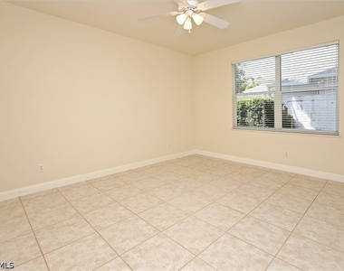 32 Heritage Way - Photo Thumbnail 18