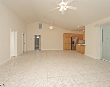 32 Heritage Way - Photo Thumbnail 12