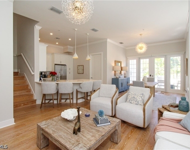 453 8th Avenue S - Photo Thumbnail 23
