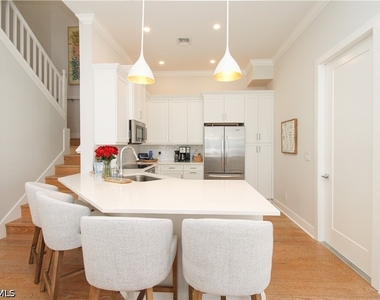 453 8th Avenue S - Photo Thumbnail 15