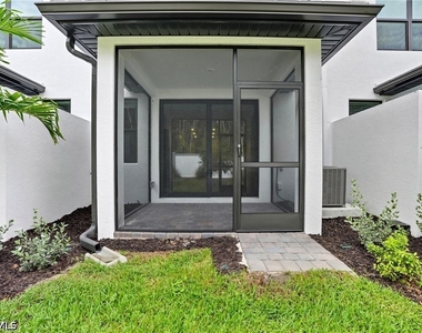 27881 Radiant Court - Photo Thumbnail 2