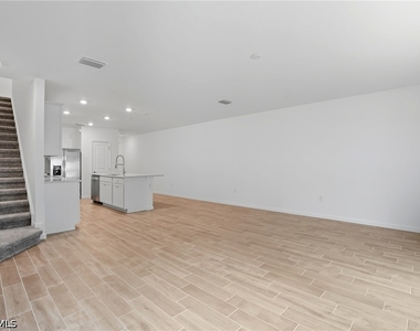 27881 Radiant Court - Photo Thumbnail 8