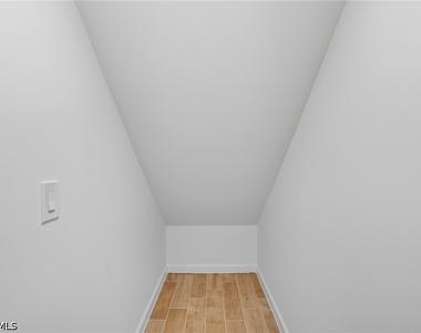 27881 Radiant Court - Photo Thumbnail 23