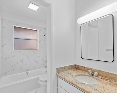 5607 Viking Drive - Photo Thumbnail 10