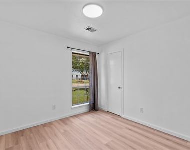 5607 Viking Drive - Photo Thumbnail 12