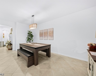 2356 Dragonfruit Way - Photo Thumbnail 10