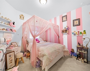 2356 Dragonfruit Way - Photo Thumbnail 25