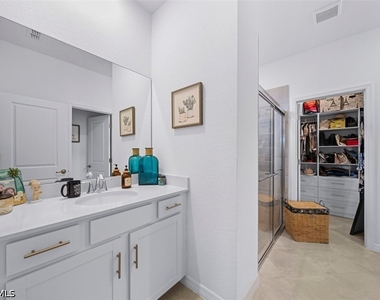 2356 Dragonfruit Way - Photo Thumbnail 20