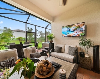 2356 Dragonfruit Way - Photo Thumbnail 32