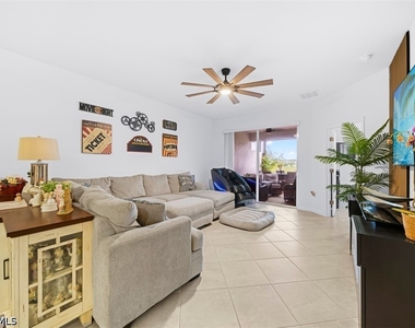 2356 Dragonfruit Way - Photo Thumbnail 14