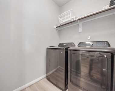 16735 Rockwall Street - Photo Thumbnail 28