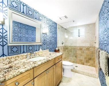 6515 Valen Way - Photo Thumbnail 10