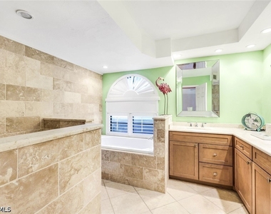 6515 Valen Way - Photo Thumbnail 8