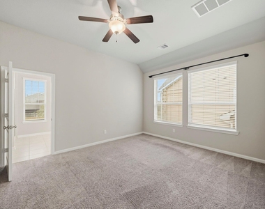 8734 Laurel Crest Drive - Photo Thumbnail 17