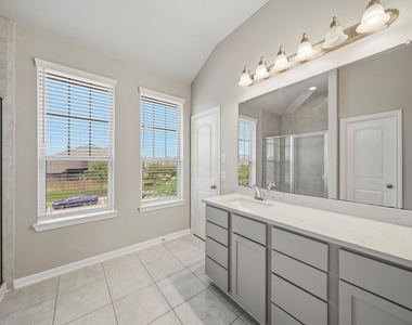8734 Laurel Crest Drive - Photo Thumbnail 19