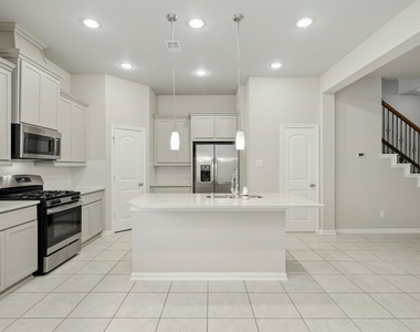 8734 Laurel Crest Drive - Photo Thumbnail 12