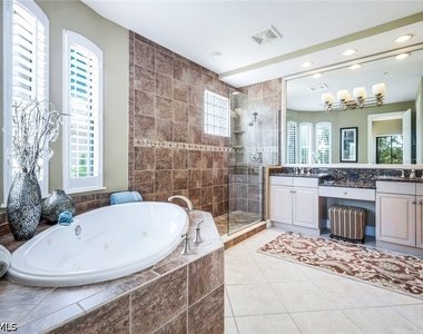 2826 Tiburon Boulevard E - Photo Thumbnail 10