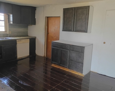 221 S Central Avenue - Photo Thumbnail 19