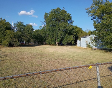 221 S Central Avenue - Photo Thumbnail 10